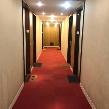 “l'appartement Du Bonheur” * Parigi